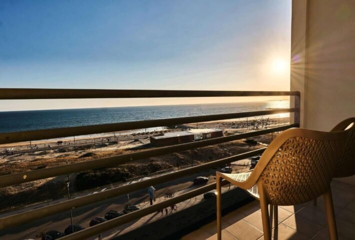 TRYP LISBON CAPARICA MAR  HOTEL