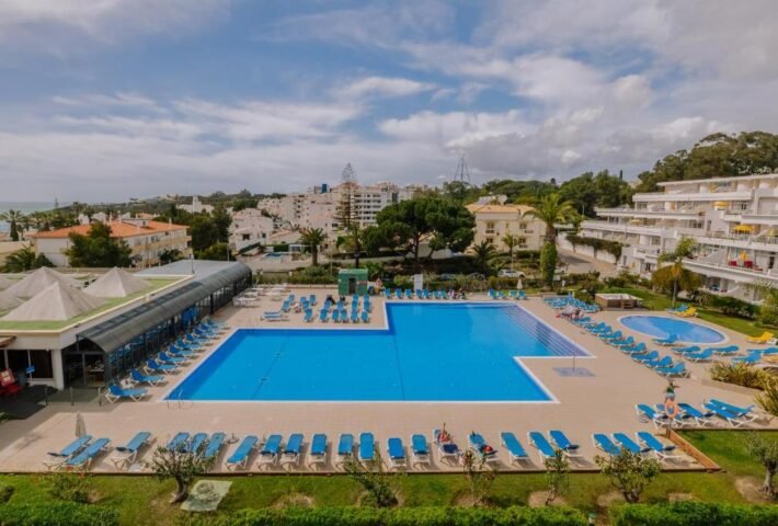 MUTHU CLUBE PRAIA DA OURA