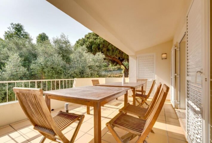 MUTHU CLUBE PRAIA DA OURA