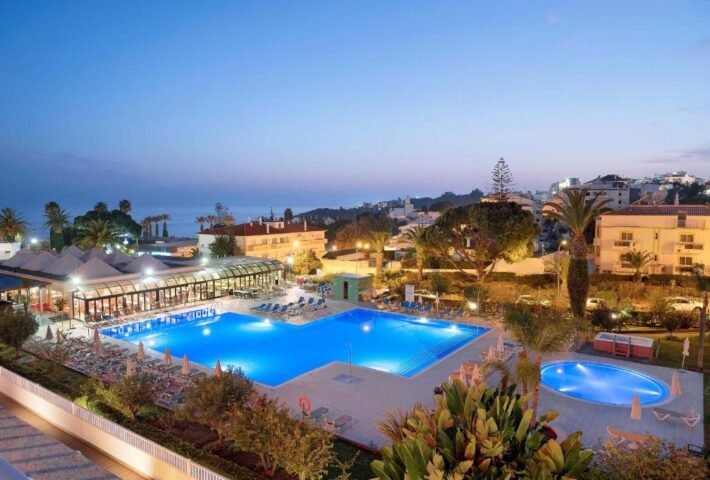 MUTHU CLUBE PRAIA DA OURA