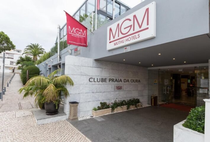 MUTHU CLUBE PRAIA DA OURA