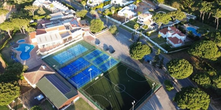 BROWNS SPORTS RESORT