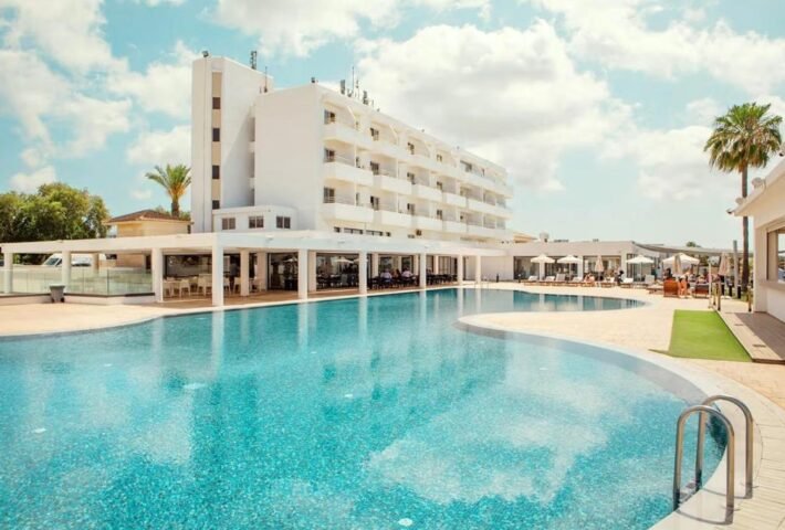 PIERE ANNE BEACH HOTEL